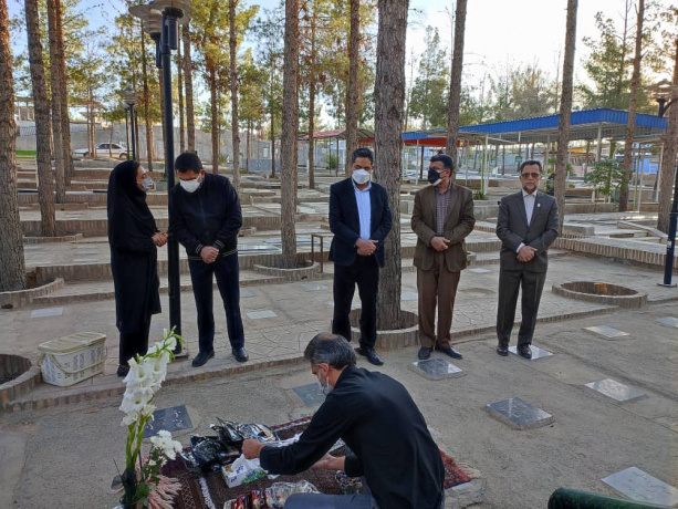 بازدید رئیس دانشگاه و معاون دانشجویی از اداره بهداشت و درمان( ۱۴۰۰/۶/۲۱)