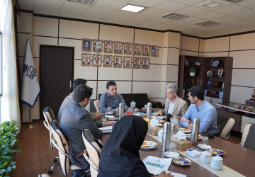 بازدید کارشناس سازمان برنامه و بودجه کشور از پروژه‌های عمرانی دانشگاه بیرجند