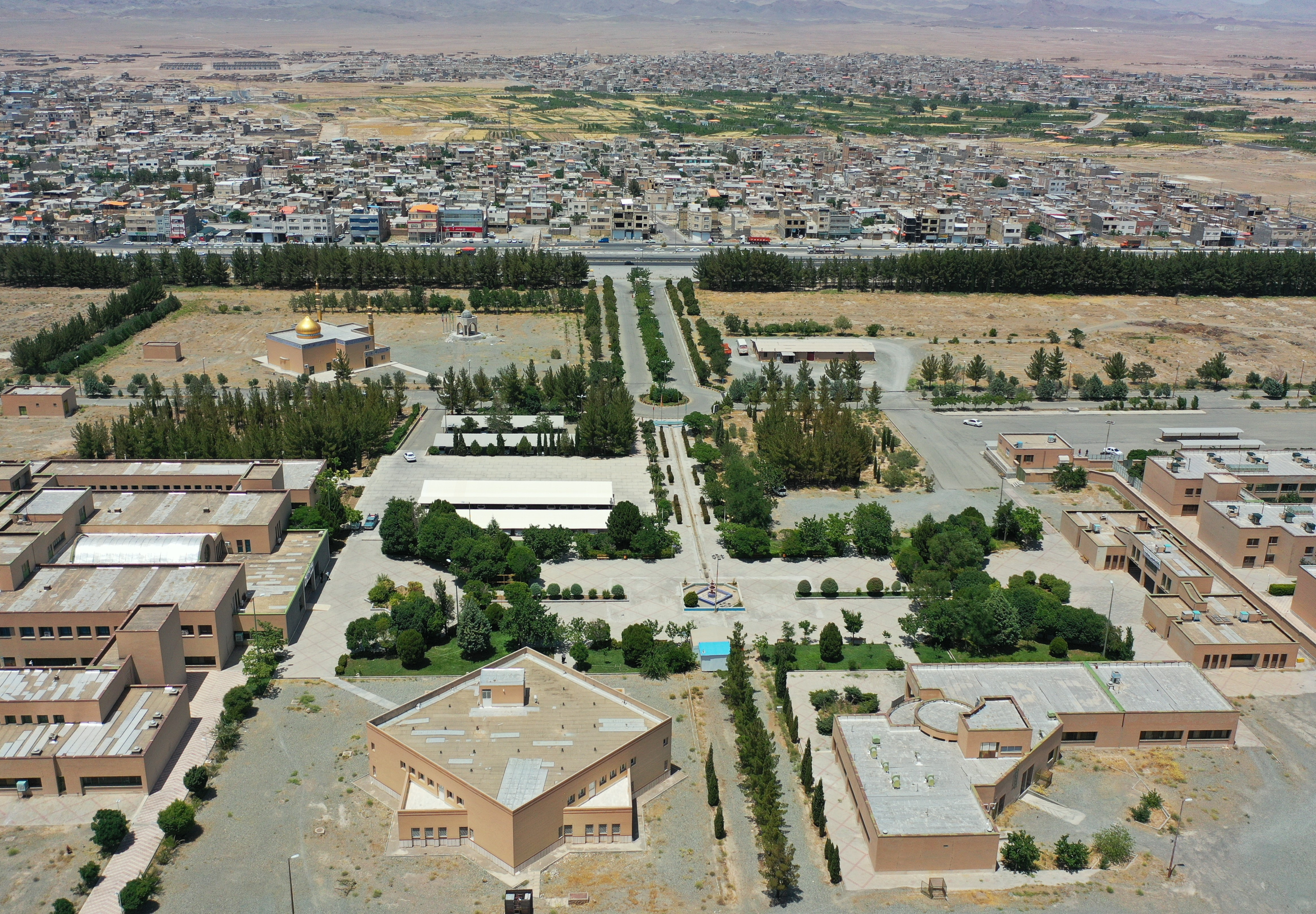 موافقت قطعی با پذیرش دانشجو در مقطع دکتری تخصصی «علوم و مهندسی باغبانی» در دانشگاه بیرجند