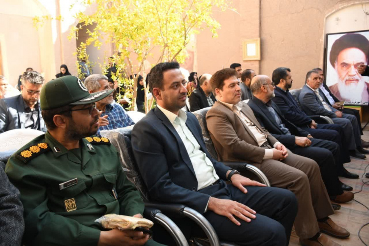 مراسم گرامیداشت دکتر غلامحسین شکوهی چهره ماندگار تعلیم و تربیت ایران در خوسف برگزار شد